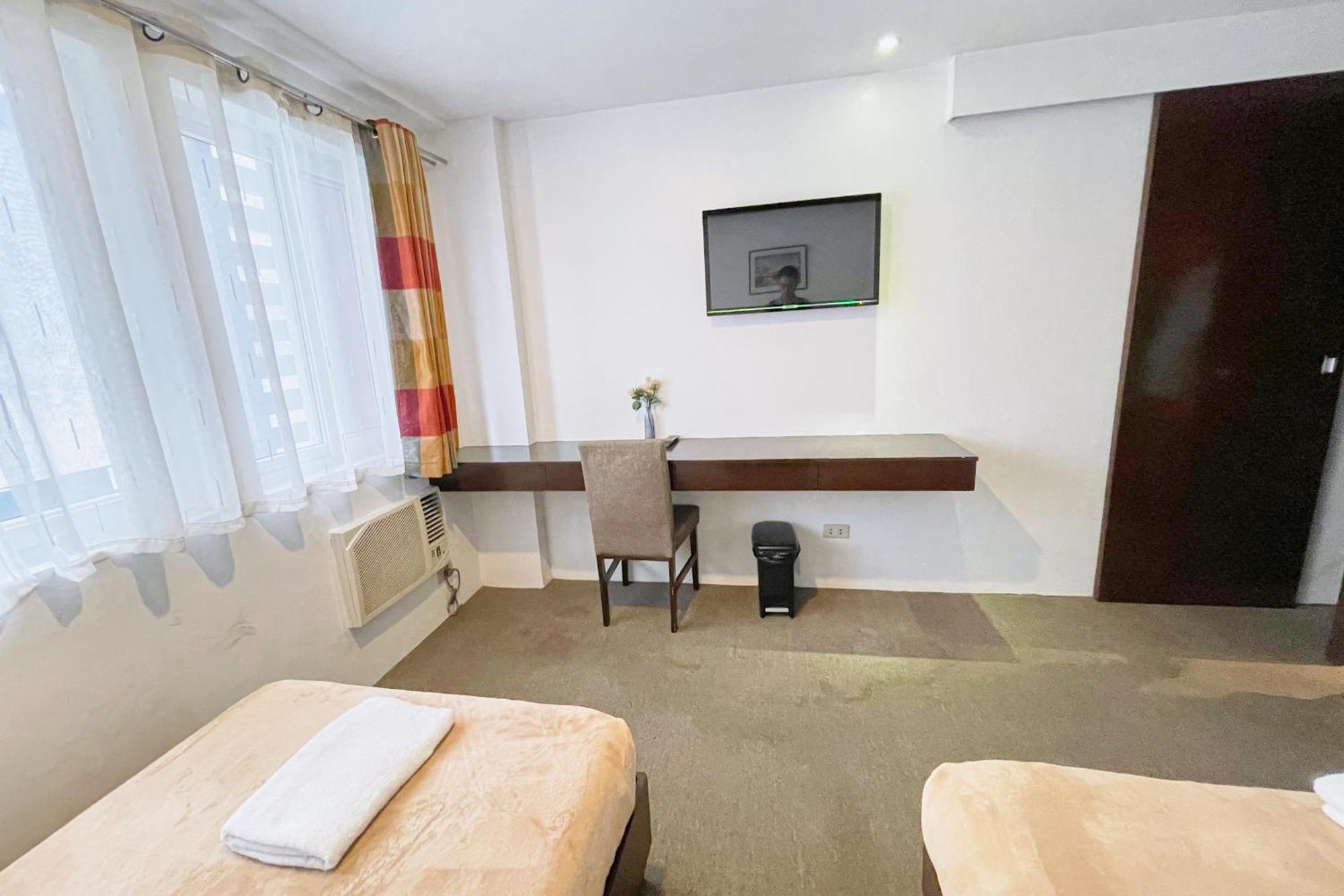 Triple Room,1765900444:JPEG