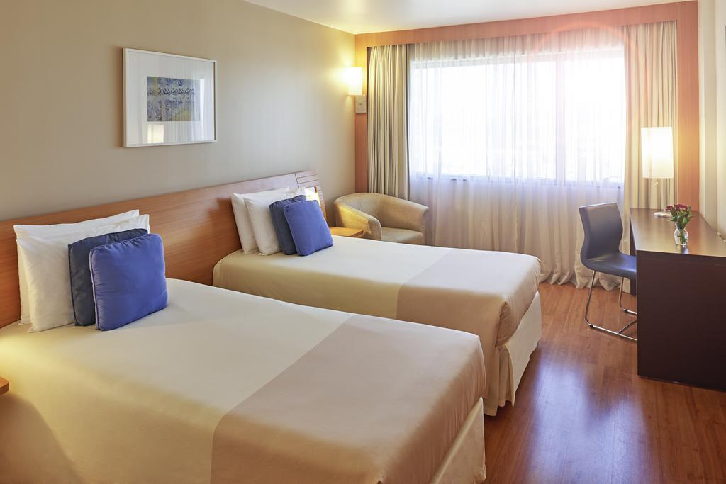 Superior Apartment with Two Single Beds and Side Sea View,382614856:JPEG