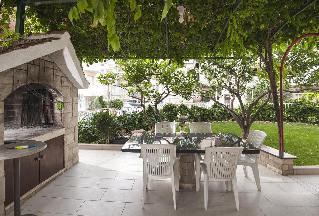 Three-Bedroom Apartment Terrace