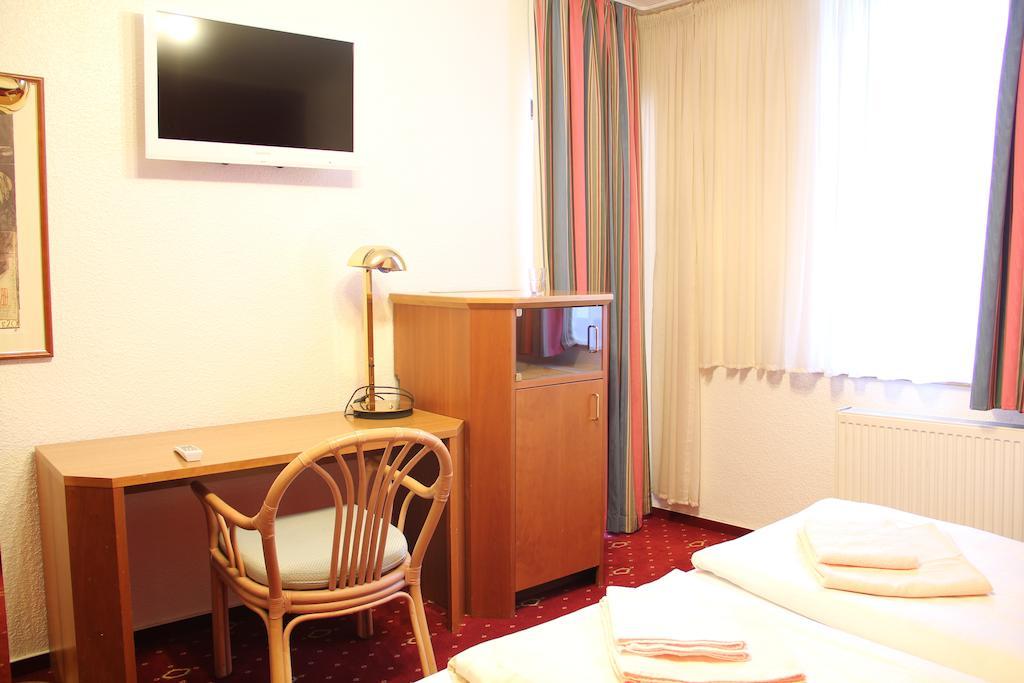 Double Room,447805602:JPEG