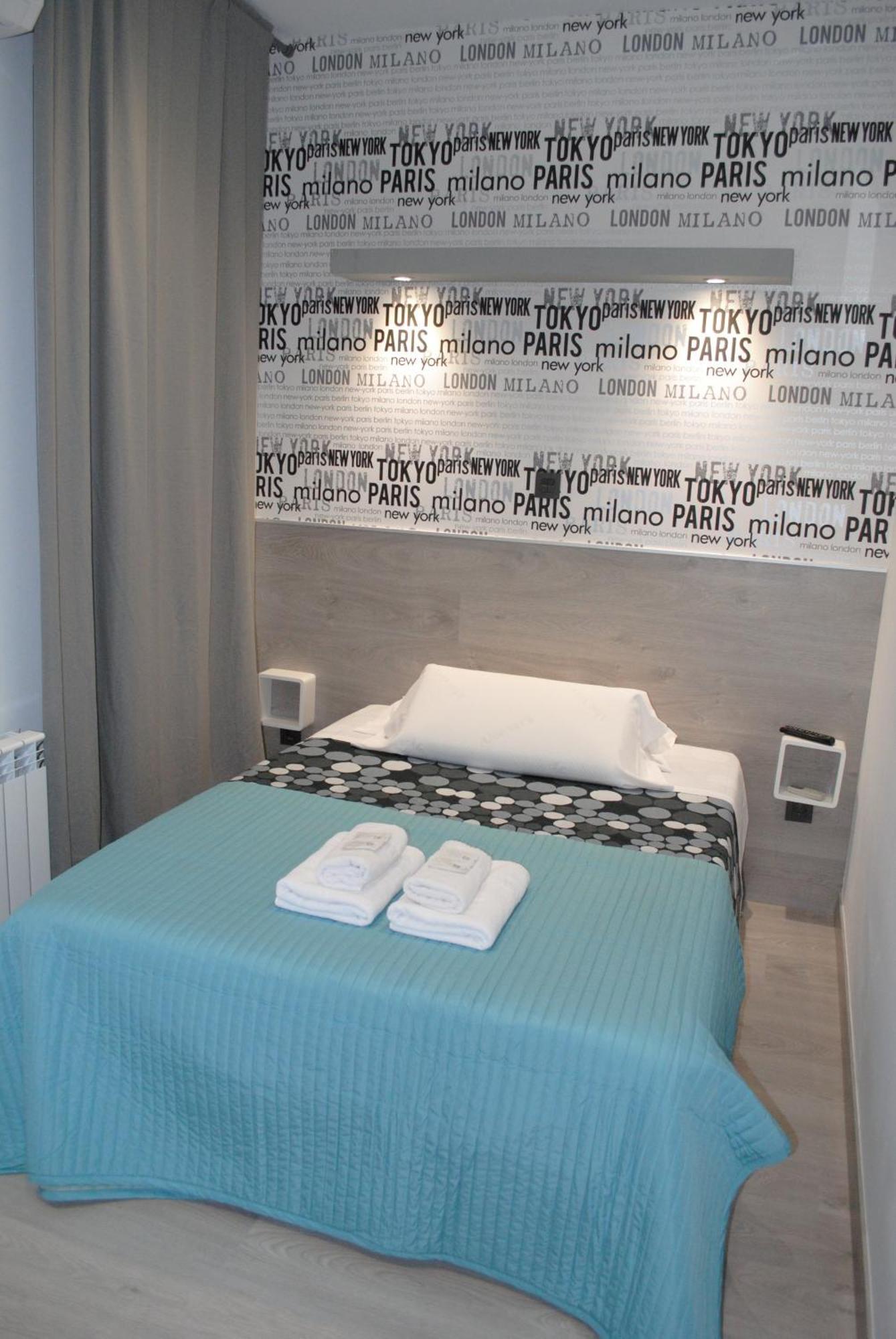 Large Single Room,641127960:JPEG