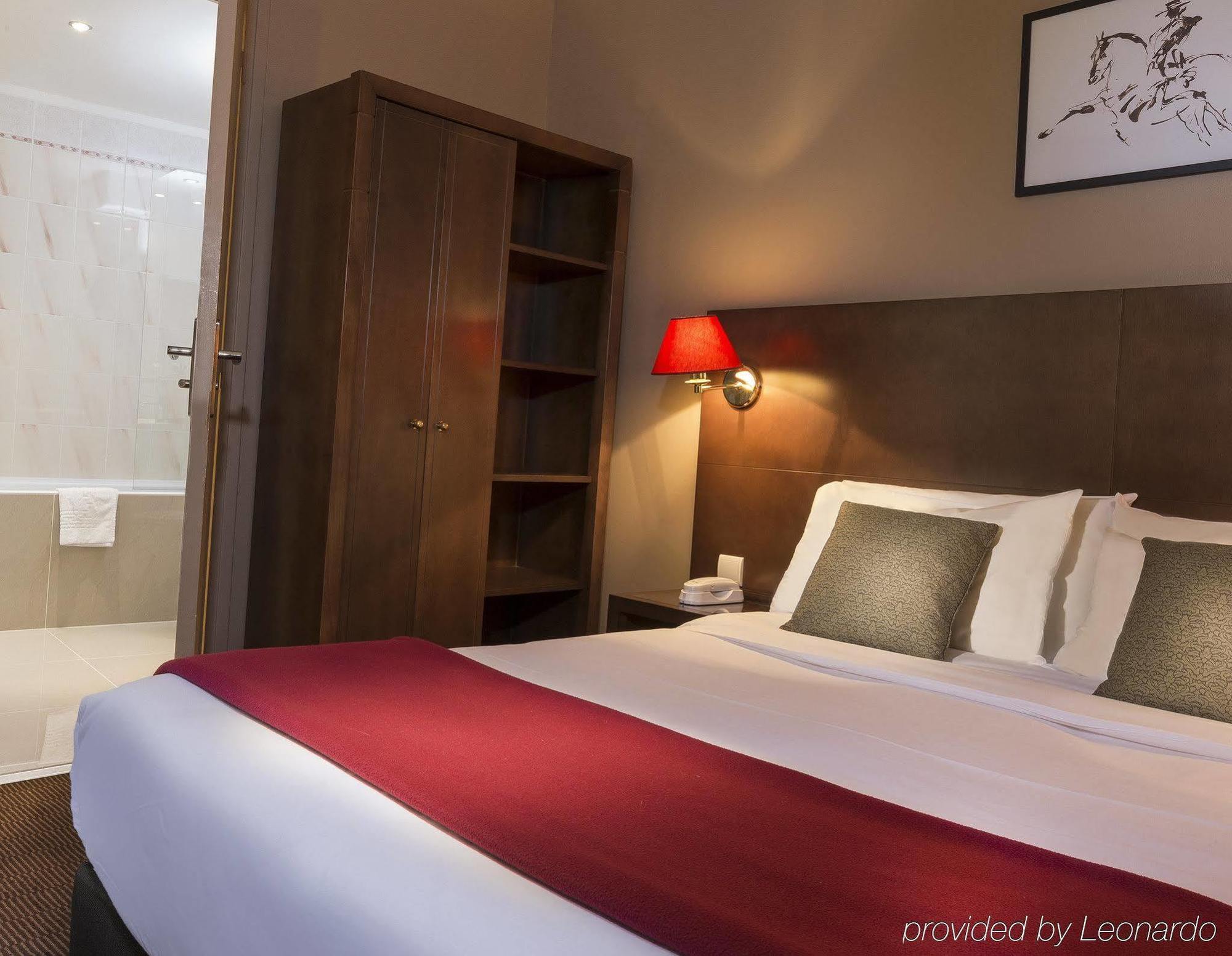 Single Room,227071208:JPEG