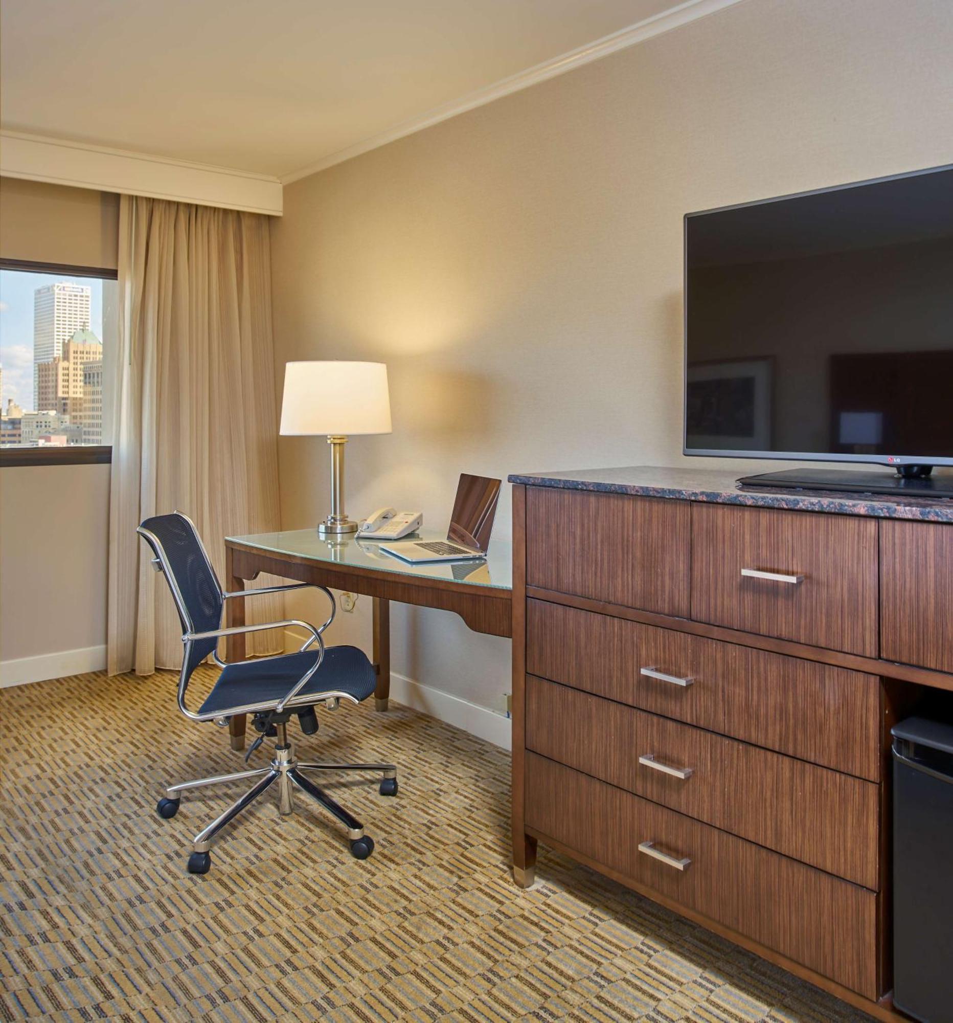 Double Room with Two Double Beds and City View,691816575:JPEG