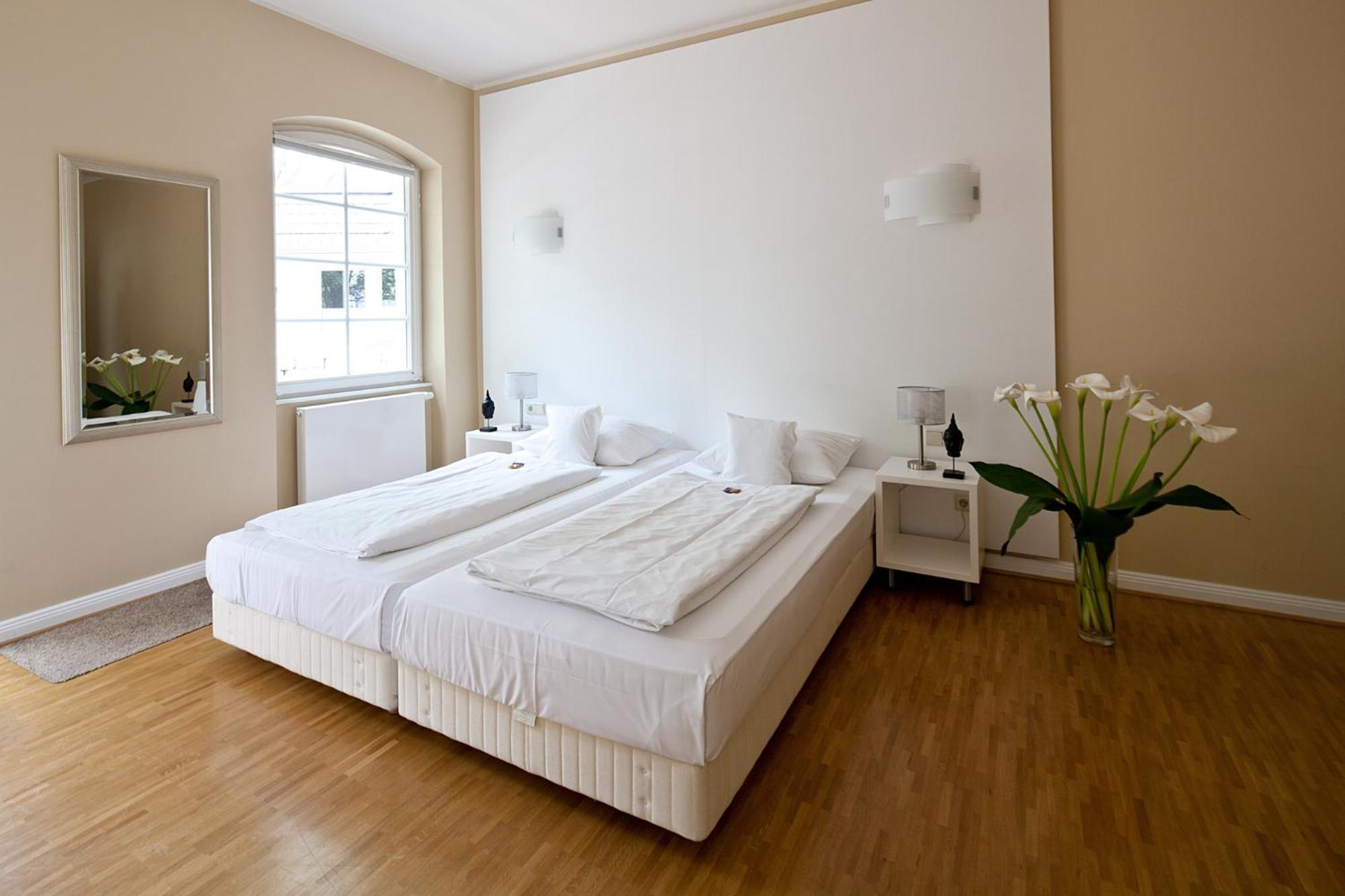 Double Room,702830452:JPEG