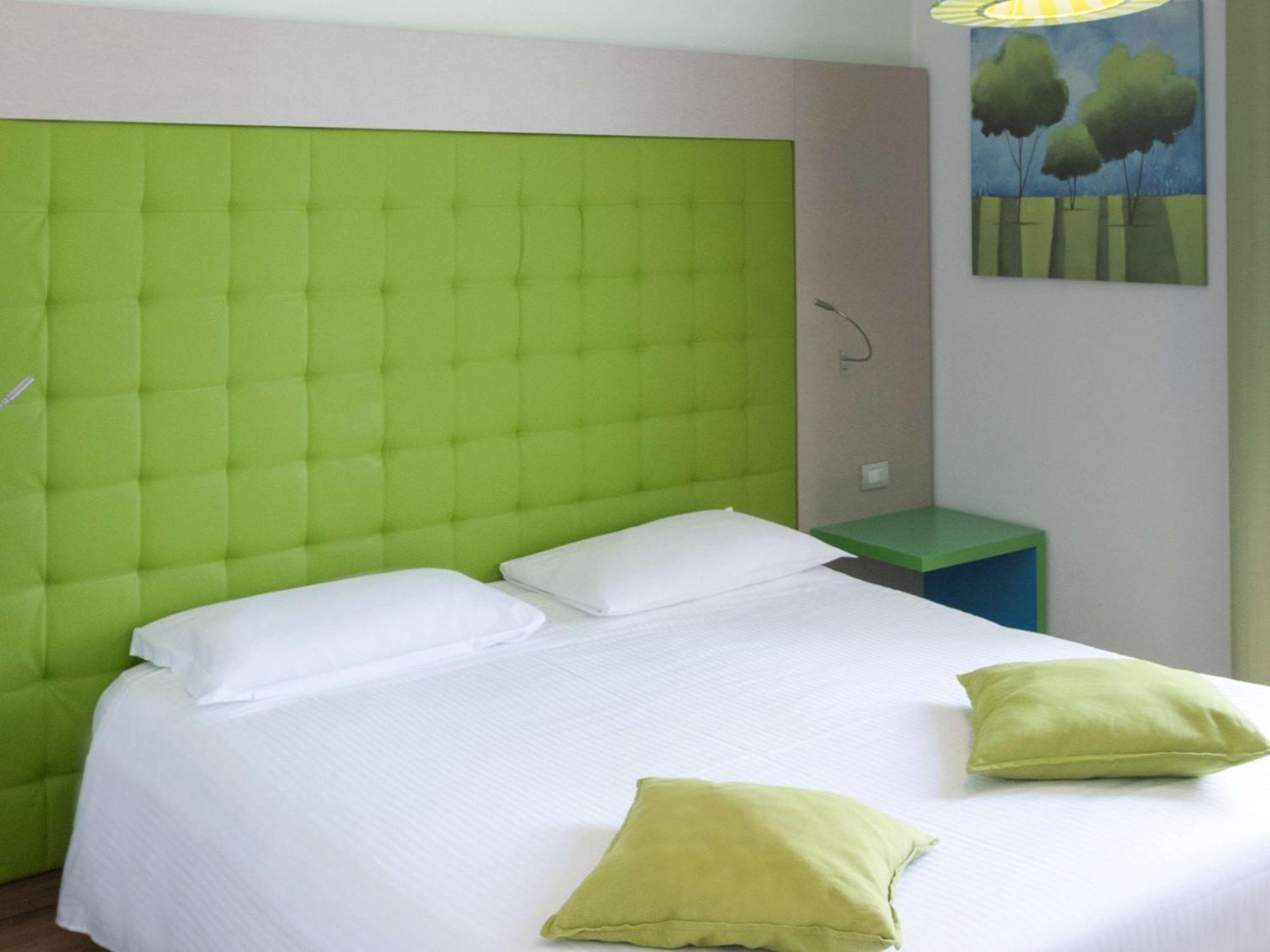 Double Room,705258913:JPEG