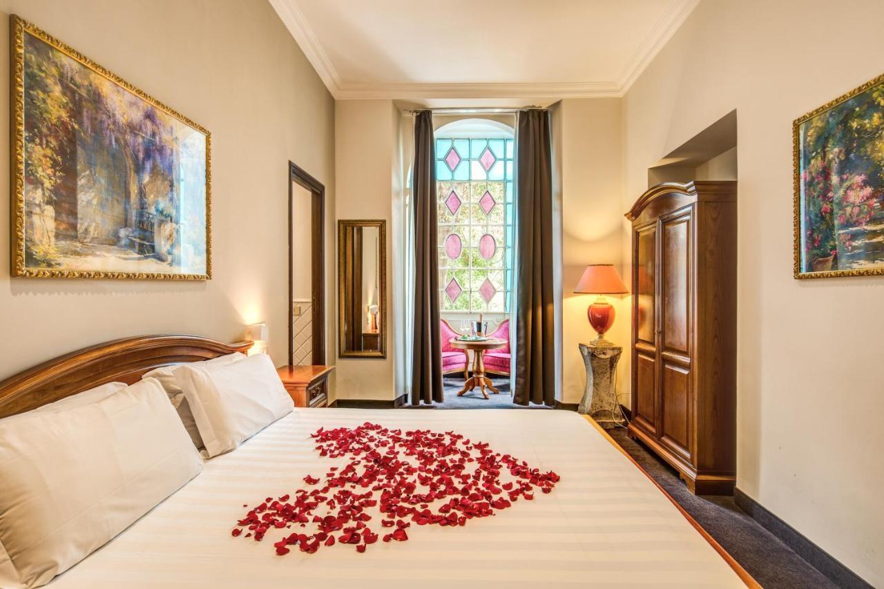 Superior Double or Twin Room,1274688994:JPEG