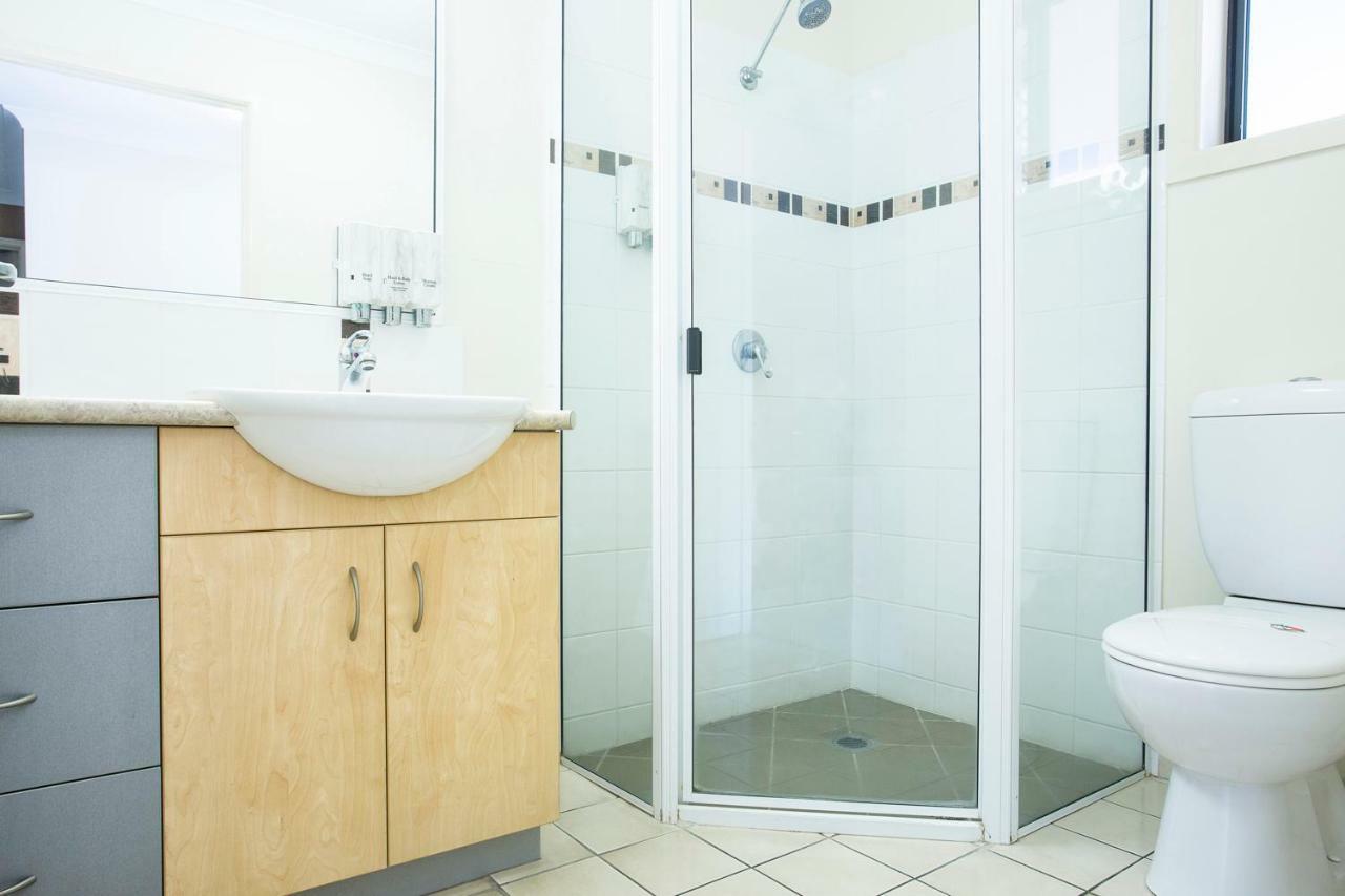 Two-Bedroom Apartment,989161762:JPEG