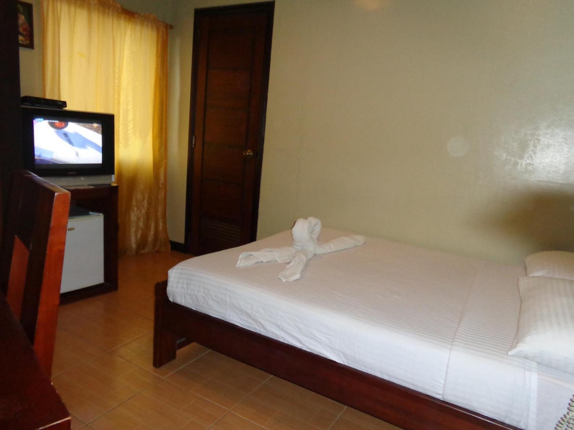 Standard Double Room,915437881:JPEG