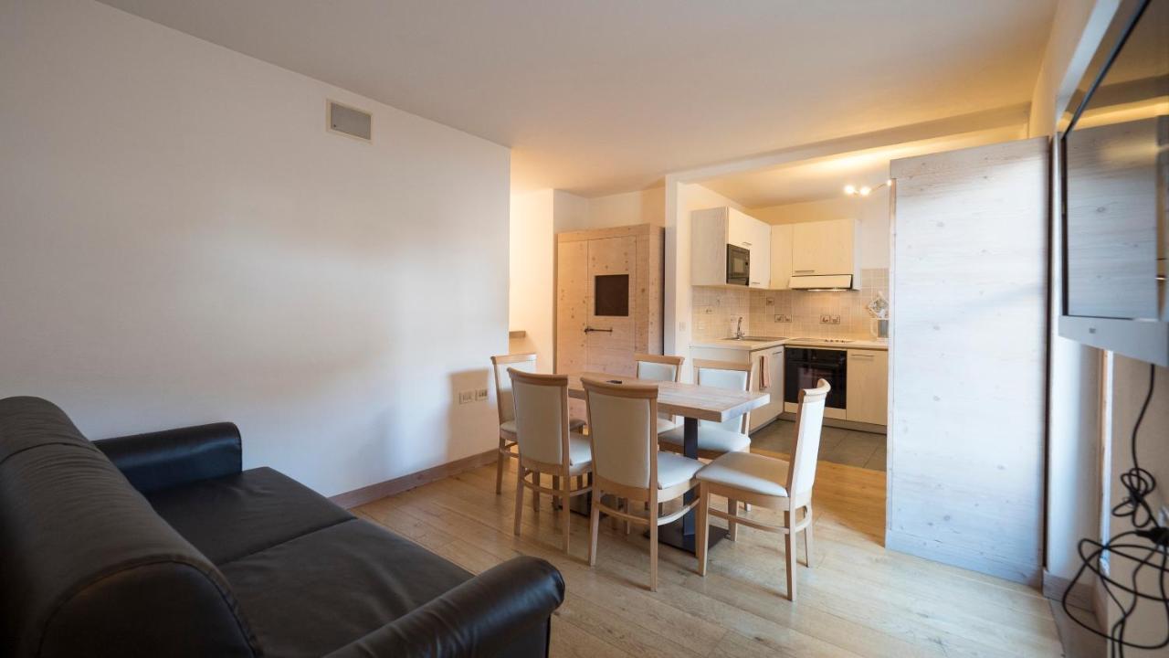 Two-Bedroom Apartment,934003528:JPEG