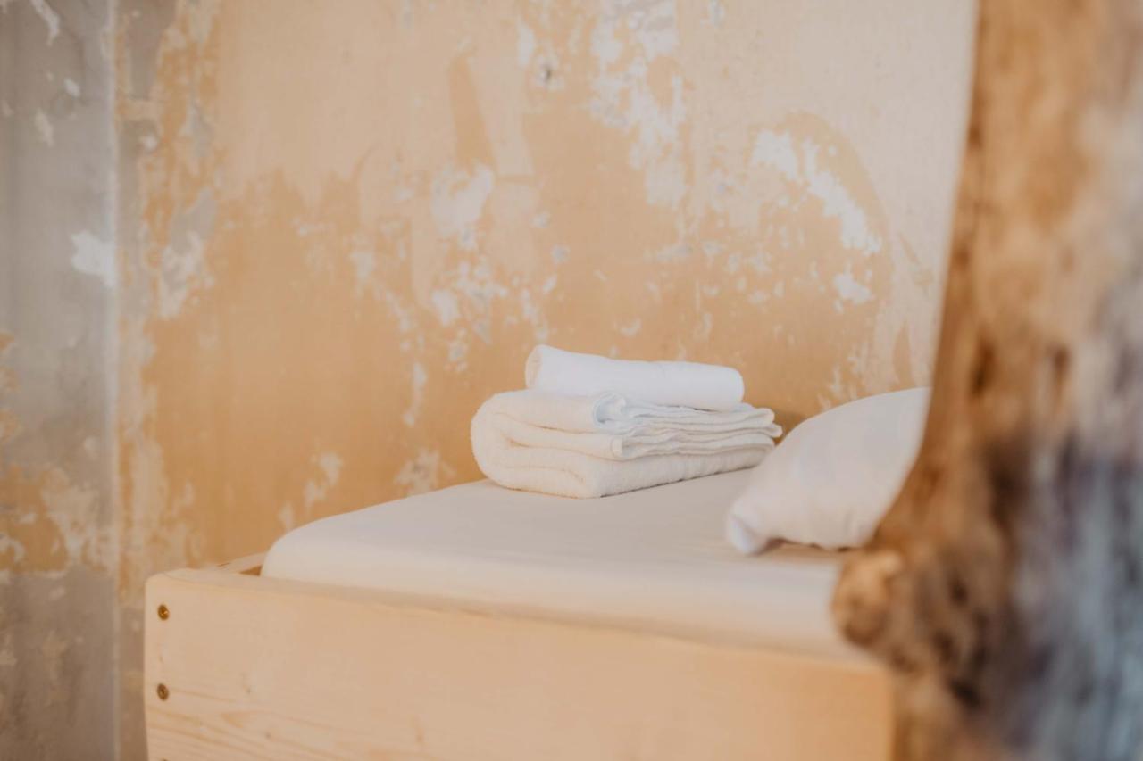 Double Room with Private Bathroom,828355436:JPEG