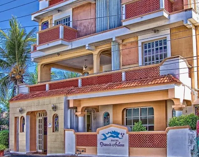 Isla Mujeres hotels near Women's Beading Cooperative