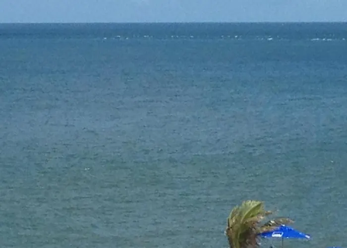 Hotel com parque aquático: Flat em Ondina (ap.404)