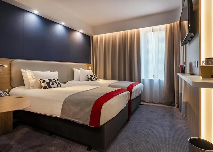 3 star hotel: Holiday Inn Express - Nice - Grand Arenas By Ihg