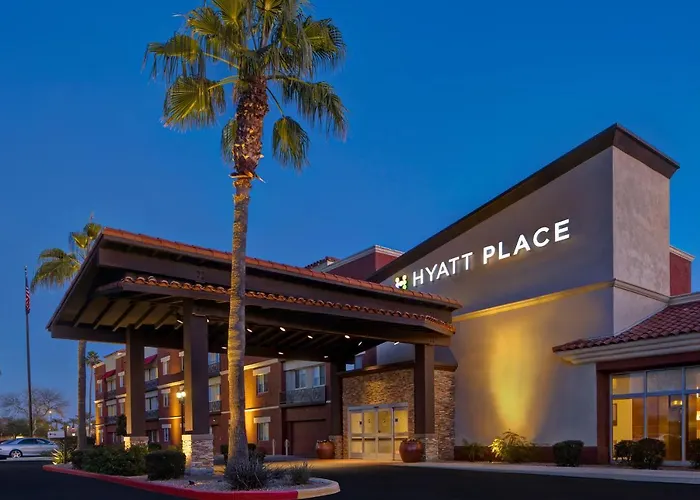 Hotel with pool: Hyatt Place Phoenix Chandler - Fashion Center