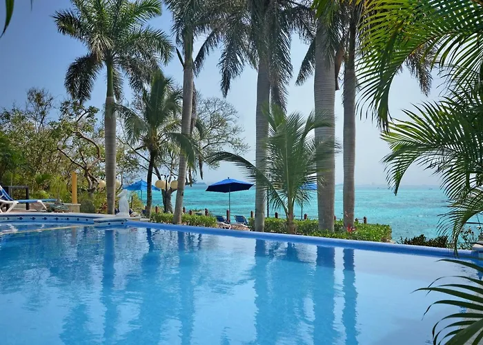 Cancun Hotels near Isla Mujeres Airport (ISJ)