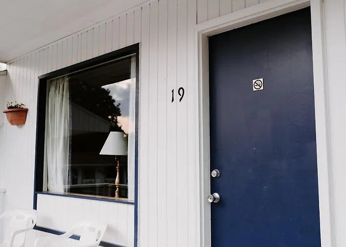 Motel: Blue Moon Motel