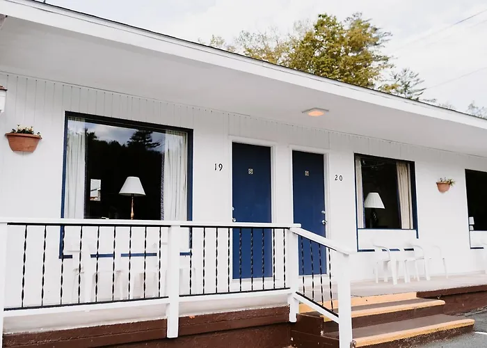 Motel: Blue Moon Motel