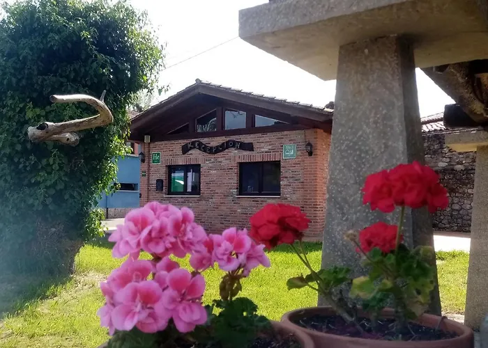 Hotel familiar: Hotel Rural Posada Del Monasterio