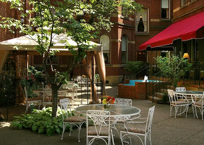 3 star hotel: The Priory Hotel