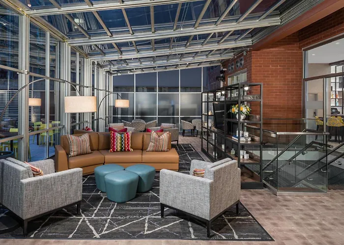 Hotel near College: Voco Times Square South New York By Ihg