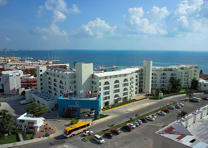 Cancun hotels near Cristo Rey Church