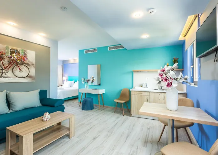 Luxury hotel only: Menta City Boutique Hotel