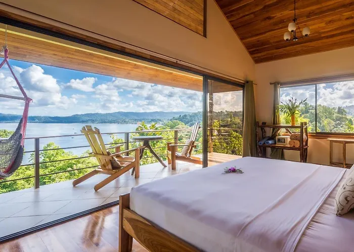 Family Hotel: Drake Bay Getaway Resort By Sandglass