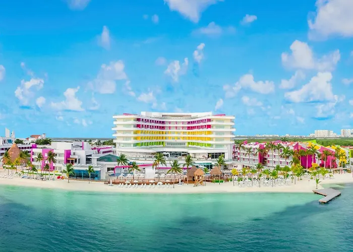 Cancun hotels near Arrecifes