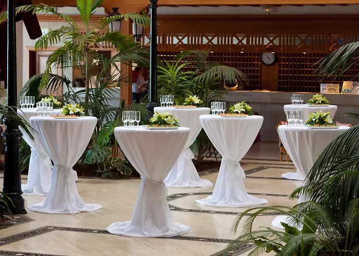 Pet Friendly hotel: Seaside Los Jameos