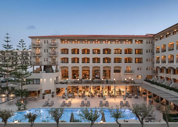 4 star hotel: Theartemis Palace