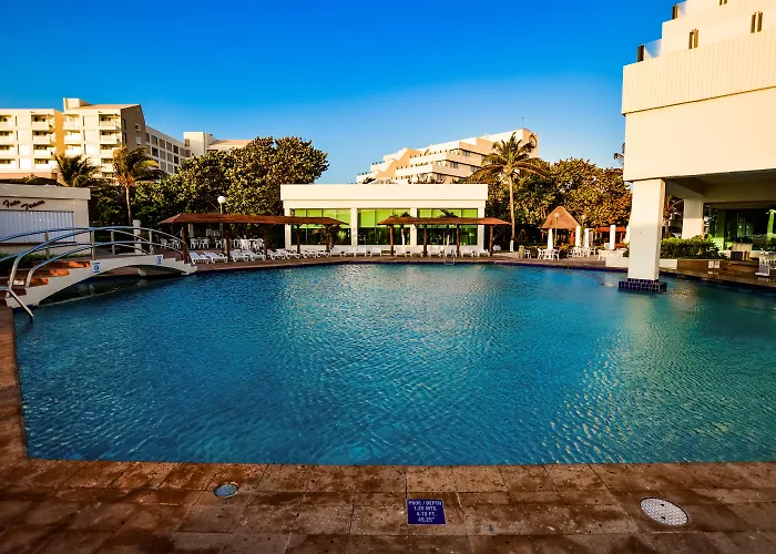 Hotel com jacuzzi: Park Royal Beach Cancun