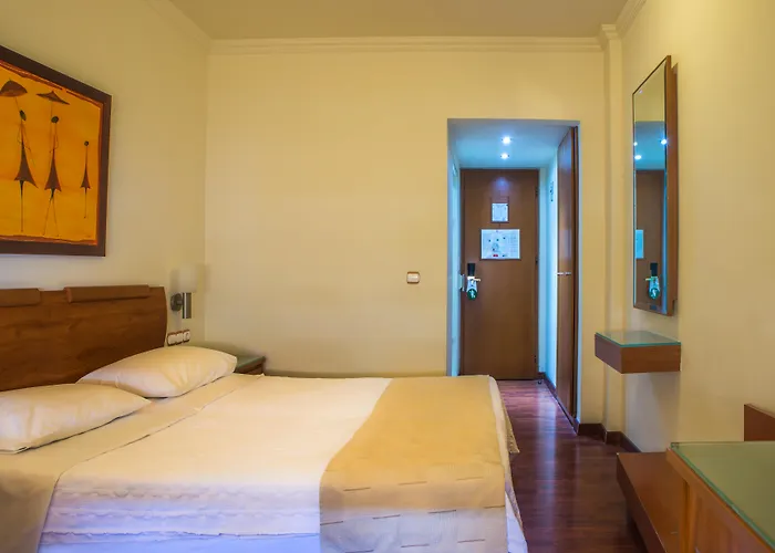 Luxury hotel only: Capsis Hotel Thessaloniki