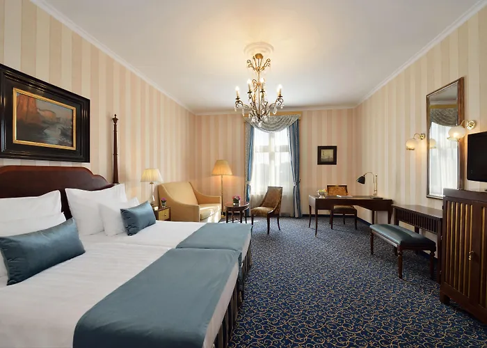 Hotel Jacuzzi: Ensana Grand Margaret Island