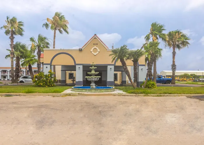 Luxury hotel only: Coastal Inn Corpus Christi