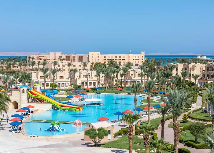 Royal Lagoons Resort&Aqua Park Families&Couples Only