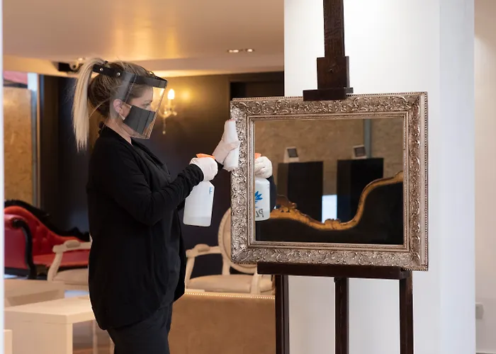 Airport Hotel: M Concept Hotel