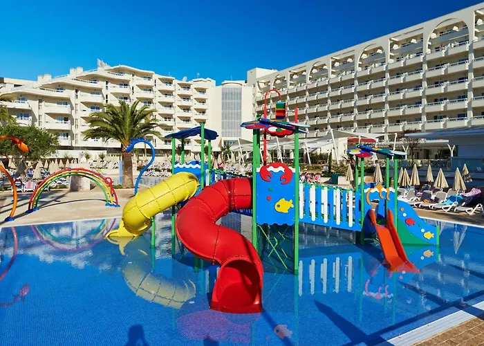 Hotel with pool: Hipotels Coma Gran