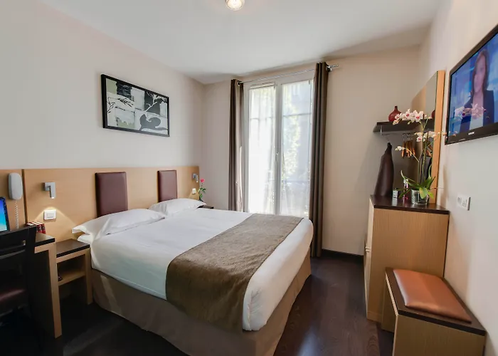 Strandhotel: Source Hotel