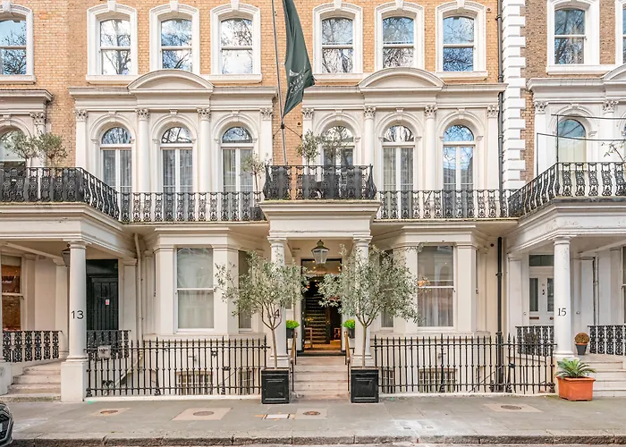 Apart hotel: Claverley Court Apartments Knightsbridge