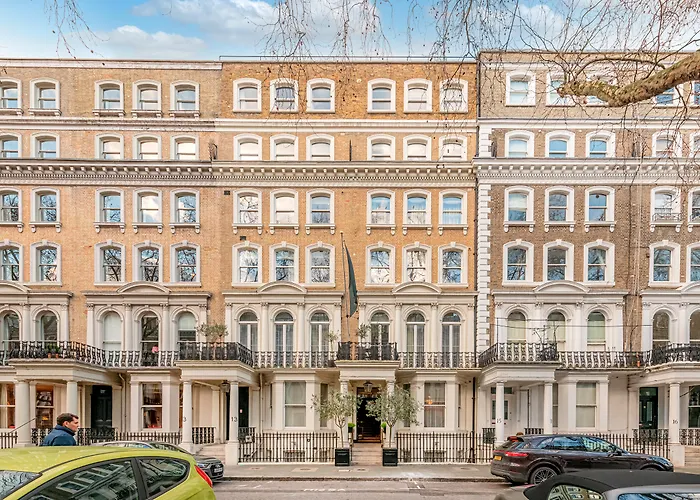Apart hotel: Claverley Court Apartments Knightsbridge
