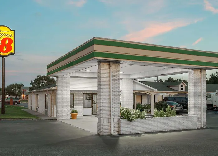 Motel: Super 8 By Wyndham Sumter