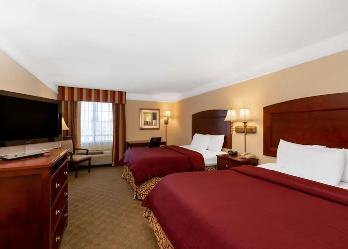 Pet Friendly hotel: La Quinta By Wyndham Dodge City