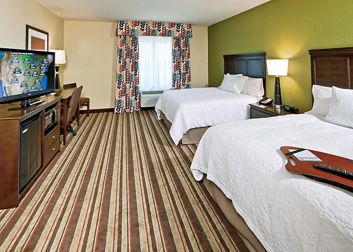 Hotel near College: Hampton Inn Augusta