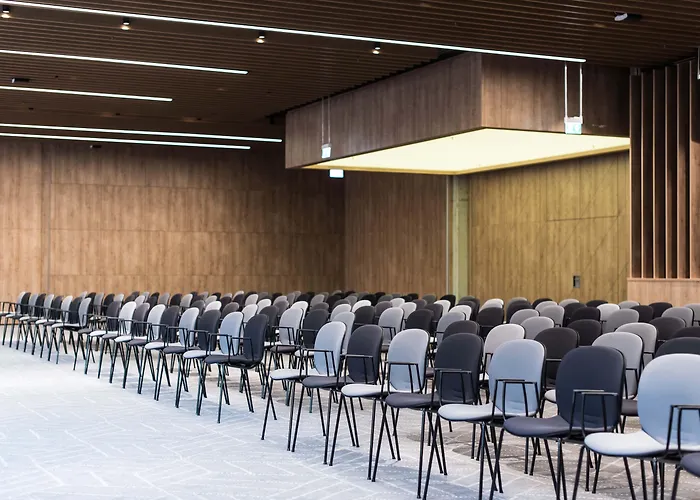 4 star hotel: Scandic Frankfurt Museumsufer