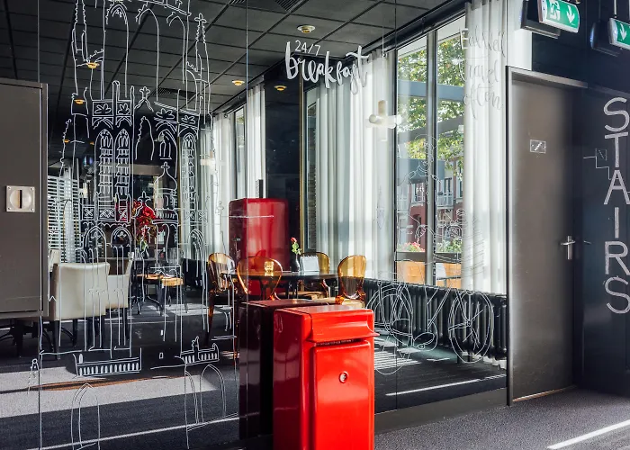 Luxury hotel only: Leonardo Hotel Breda City Center