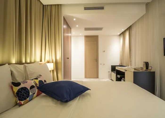 Luxury hotel only: Hotel Harmonia By Dukley