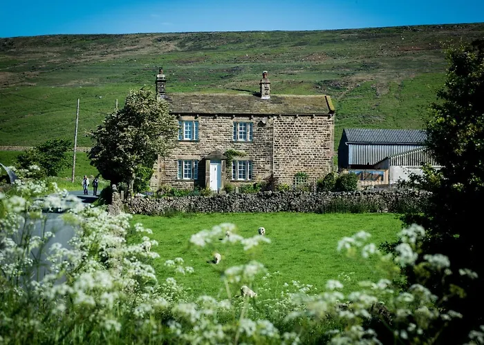 Cheap hotel: Crown Cottage Farm