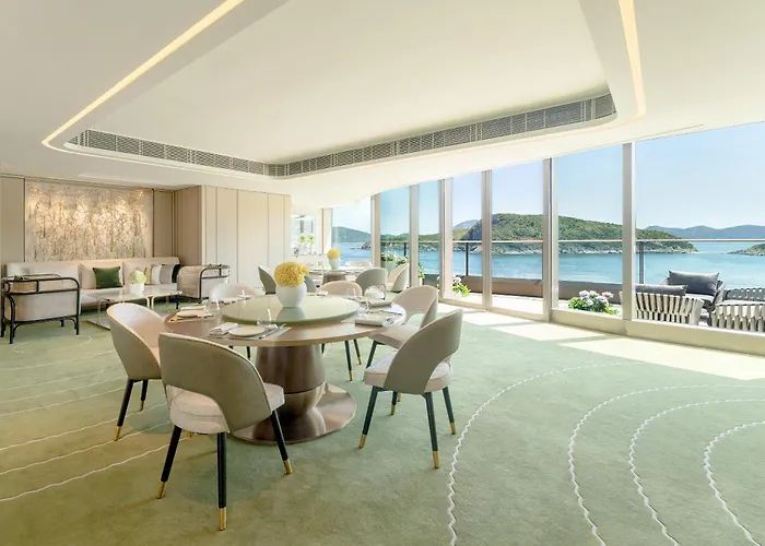 Waterpark hotel: The Fullerton Ocean Park Hotel Hong Kong