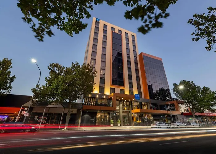 4 star hotel: Tryp Adelaide By Wyndham