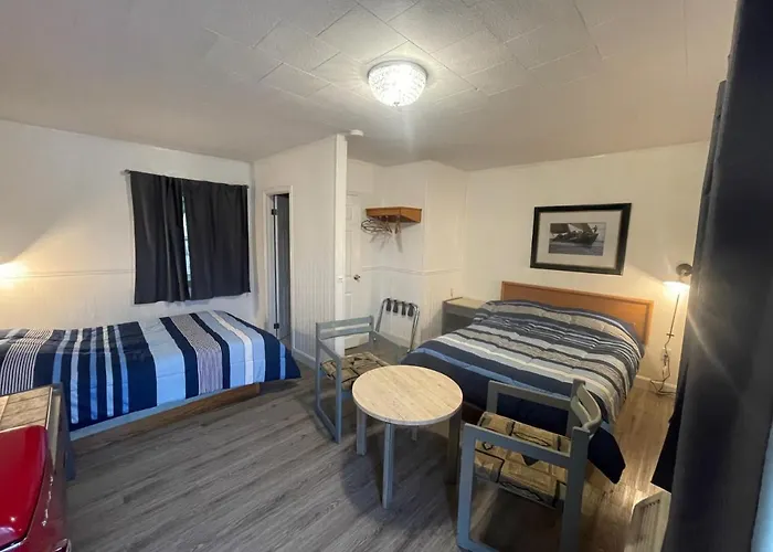 Cedar Vista Motel